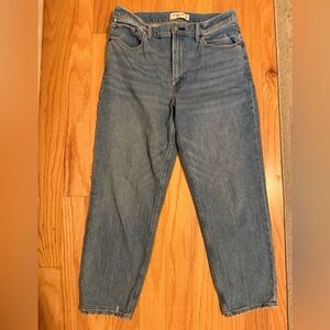 Abercomboe and Fitch women’s jeans